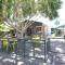 Poolside Studio in Central DTPH Location w/ Pool