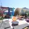 Poolside Studio in Central DTPH Location w/ Pool