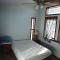 Rr-gull Lake Baby House