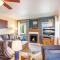 DAS BAVARIAN CONDO, 5 Star Ground Floor Unit, Walk to Town, Sleeps 6