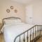 City Retreat - 4 Bedroom Oasis with King & Private Yard near Downtown