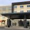 Holiday Inn Express & Suites - Courtenay - Comox, an IHG Hotel - Кортні