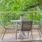 2 Nereus Easy Living in Great Location