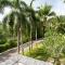 Luxury 3BR Villa C Layan Estate: Idyllic Retreat near Beach - 拉扬海滩度