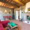 3 Bedroom Amazing Apartment In Benabbio