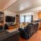 Newport Beach House 1 block from the beach FREE pickleball courts and 5 beach cruisers - شاطئ نيوبورت