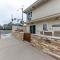 Newport Beach House 1 block from the beach FREE pickleball courts and 5 beach cruisers - شاطئ نيوبورت