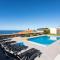 Prime Sea And Mountain Views Home With Pool - El Pris