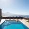 Prime Sea And Mountain Views Home With Pool - El Pris
