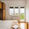Stunning Apartment In Gornje Selo