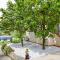 Lovely Apartment In Camaiore
