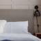 Modern 2 bed, cliff top & parking, F6