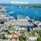 Hideaway - Exclusive marina development, town centre, with parking