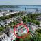 Pendennis - Bright Victorian flat, sea views & close to beach Pendennis - Bright Victorian flat, sea views & close to beach