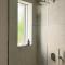 Spacious Studio Apartment - Number 4702