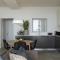 Spacious Studio Apartment - Number 4702