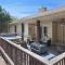 6 Fieldstone Ct