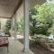 6 Fieldstone Ct