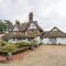 Highfield Lodge - Tring