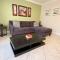 Tropical Oasis home w Community Pool great area