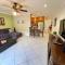 Tropical Oasis home w Community Pool great area - Kendall