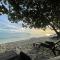 Thoddoo Beach Holiday