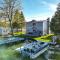 Sunrise Sunset Island Lake House with Pontoon! - Fenton