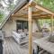Lake Hamilton Cabin Boating Getaway!
