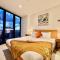Highrise view 1king1Queen 2baths