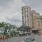 Nice Waterfront 2BR River View Walk to City