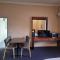 Seaton Arms Motor Inn