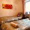 Cheerful 4 bedroom house with garden free parking