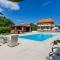 MP Luxury Holiday Home with swimming pool - Zadar