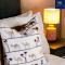 Pluxa The Hideaway - Fully private serviced apartment & parking