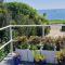 Blue Hills Luxury Apartment, Bay Front with Parking