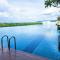 KLIA LILI Residensi 5 Plus 2 PAX with Splendid POOL - Нилай