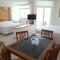 Angeles Suites & Hotel