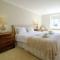 Turret House, Thorpeness - Close to the beach, Thorpeness Lake , Thorpeness Hotel, Golf and Country Club - Aldeburgh Coastal Cottages