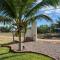 Los Amores Apartments C