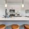 Modern Work/Relax - Private Hottub & Firepit