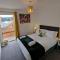 Modern apartment, sleeps 6, Belfast city centre