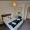 Modern apartment, sleeps 6, Belfast city centre