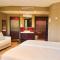 LATROUPE Prado Hostel