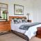 The Knoll Historic Guest Farm
