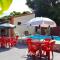 Recanto Pousada JU&JU com piscina COMPARTILHADA