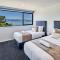 Brand New with Ocean Views - ويلينغتون