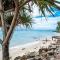 Witta Circle - Walk to Hastings St & Noosa Beach