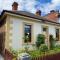 Campbell St Cottage, Hobart CBD