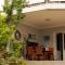 Neli & Zaal Guest House