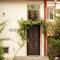 Neli & Zaal Guest House